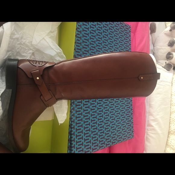 Tory Burch Derby Riding Boot (Almond) Size 6 - Picture 4 of 11